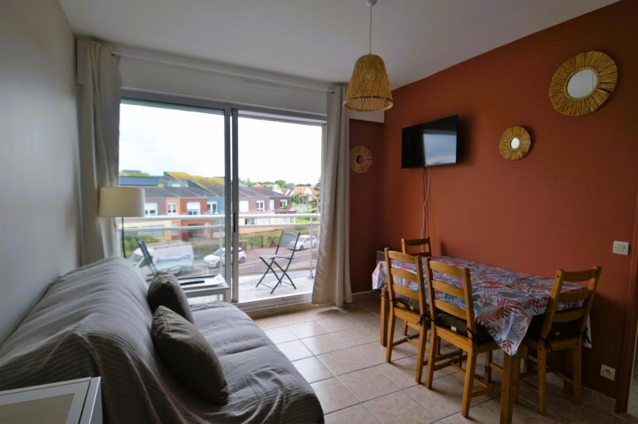 Appartement au pied de la plage - Balcon - Parking Courseulles-sur-Mer Extérieur photo